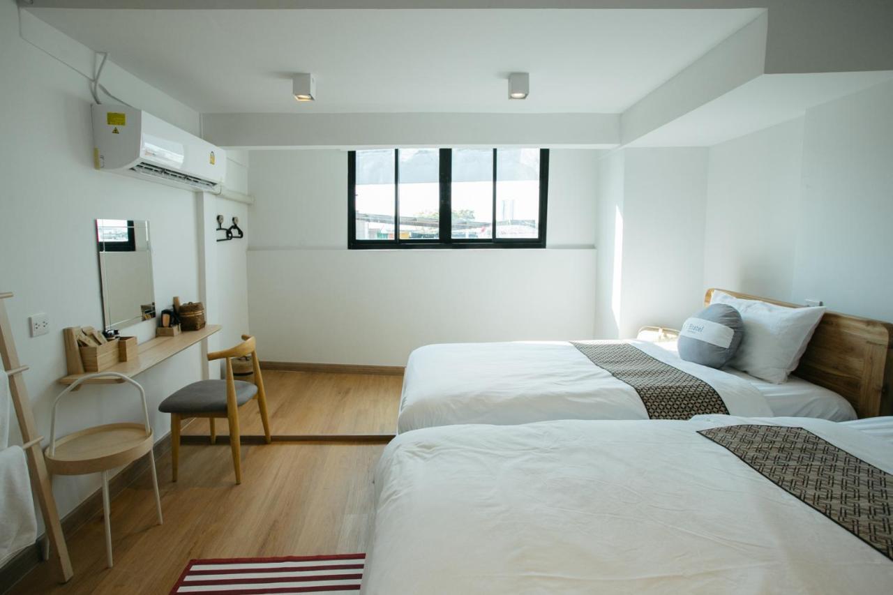 I Hostel @ China Town Банкок Екстериор снимка