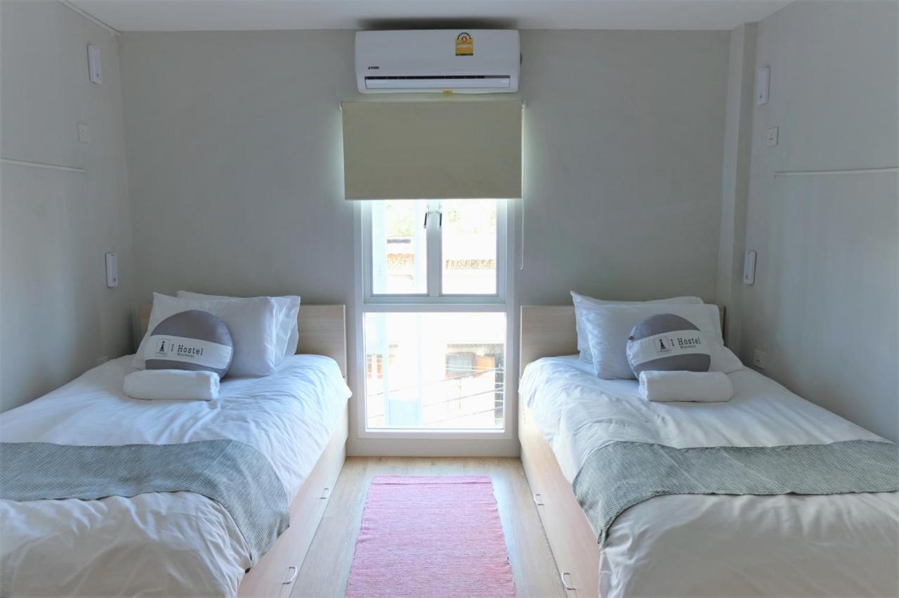 I Hostel @ China Town Банкок Екстериор снимка