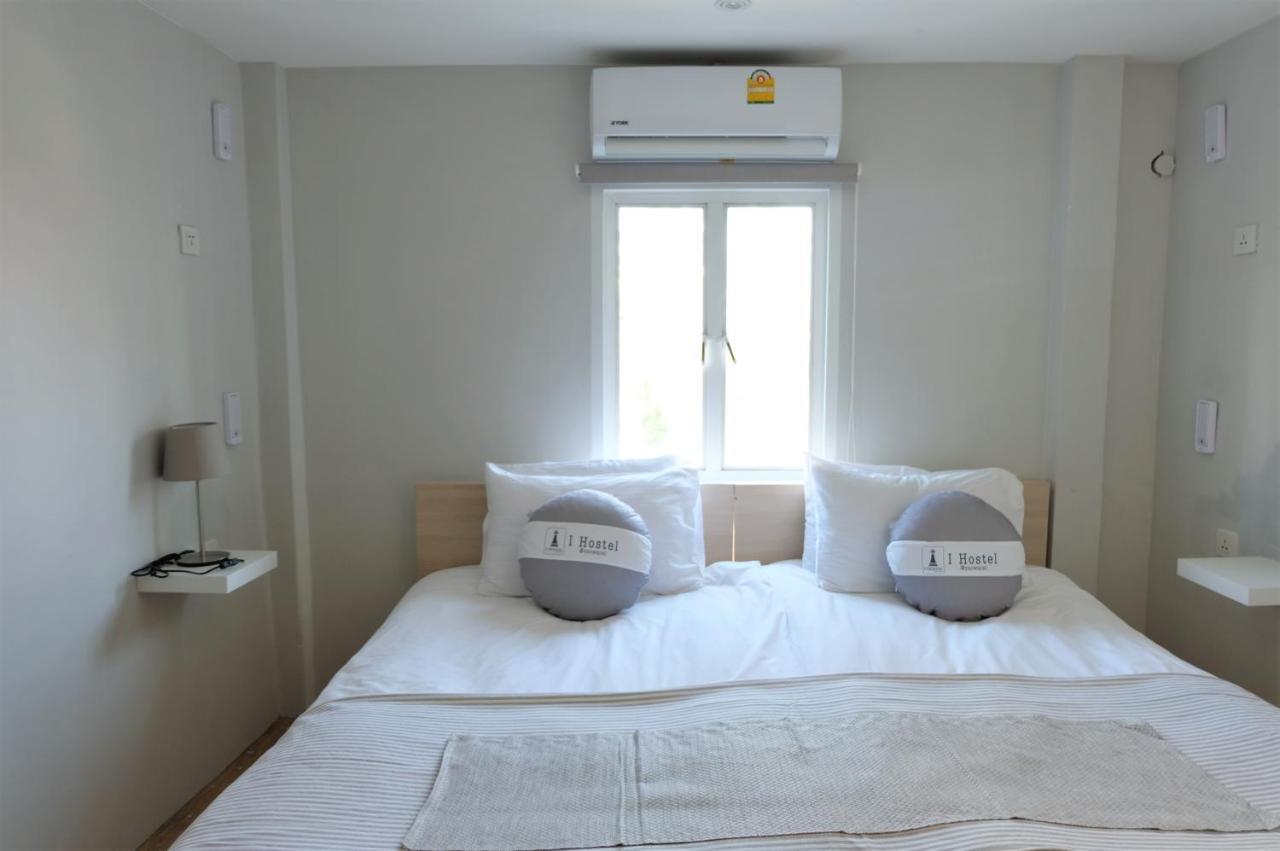 I Hostel @ China Town Банкок Екстериор снимка
